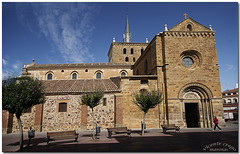 Iglesia de Santa Maria del Azogue-fachada sur-Benavente by MANINAS
