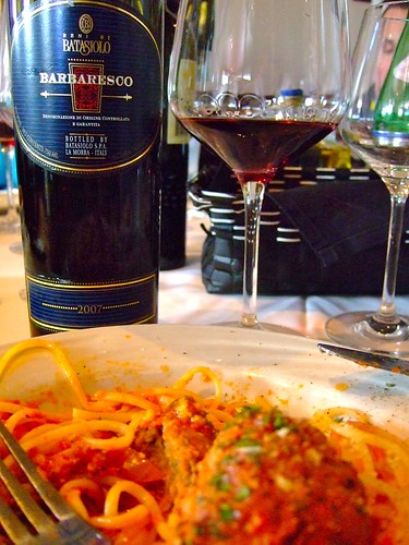 Barbadesco Wine with Spaghetti and Meatballs