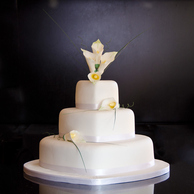 3tier dummy wedding cake with handmade calla lilies my first attempt 