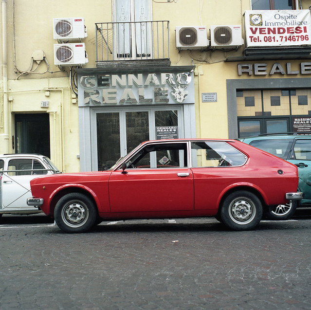  Fiat 128 3P Coup Side Hasselblad 500 C M