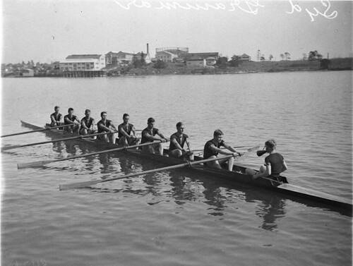 Sydney Grammar School's eight-oar-crew, Putney, Sydney, ca. 1932 / photographer Sam Hood