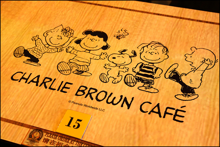 charlie-brown-table