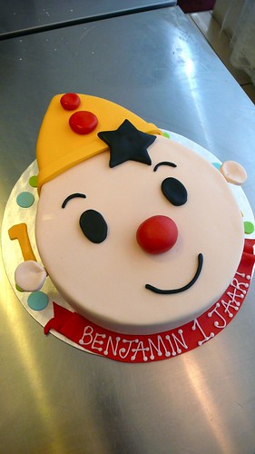 BUMBA 2D Cake by CAKE Amsterdam - Cakes by ZOBOT