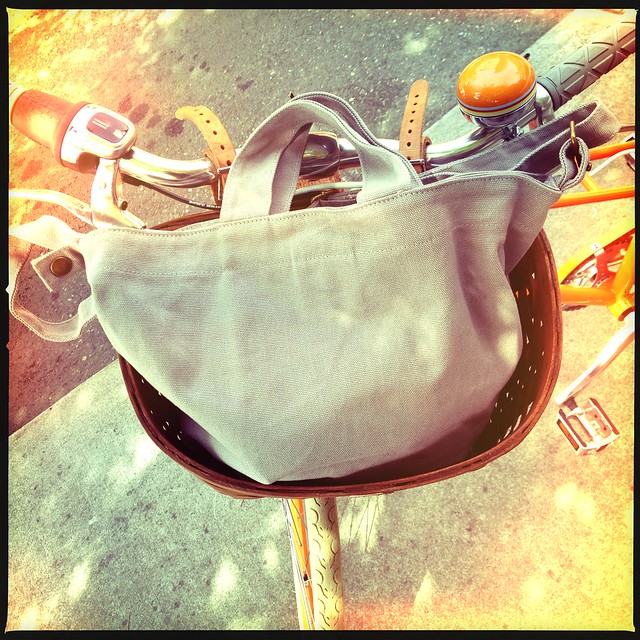 My new duck canvas tote from @baggu I think I may need a few other colors!!!!