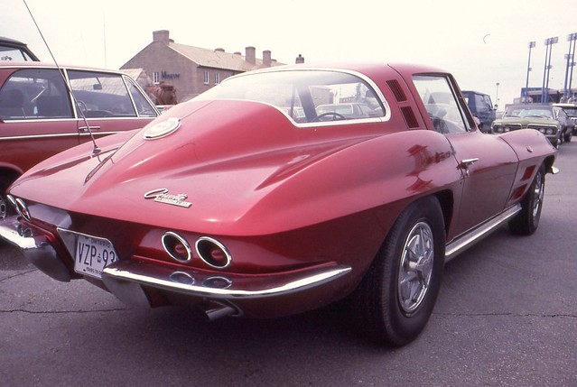 1964 Corvette Stingray coupe modified 