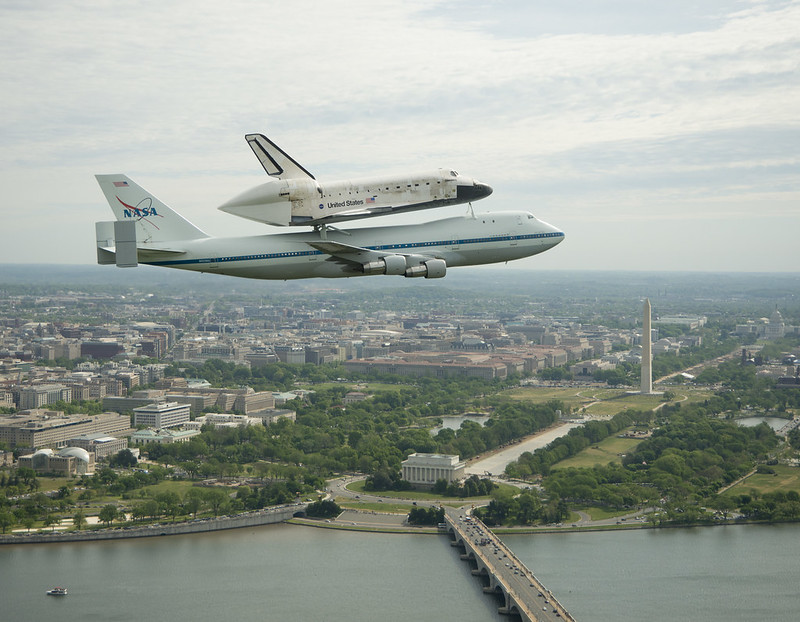 Space Shuttle Discovery DC Fly-Over (201204170012HQ)