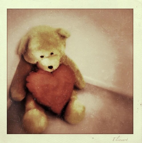 261/365- Teddy's heart by elineart