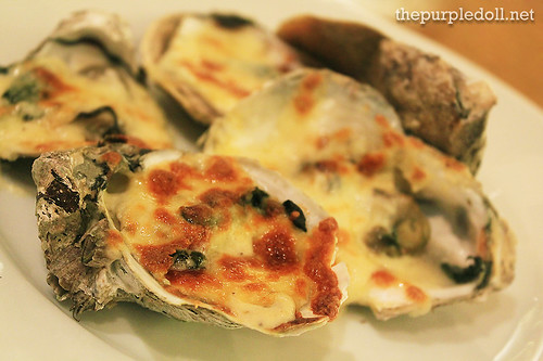 Plate - Baked Oyster with Cheese
