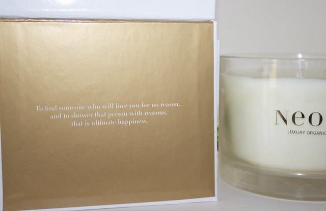 neom happiness candle