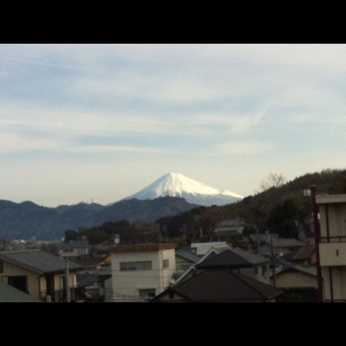 久しぶりに富士山ポスト。今年一番の冠雪かも。