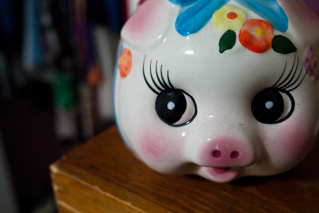 how to teach your kids about money piggy bank
