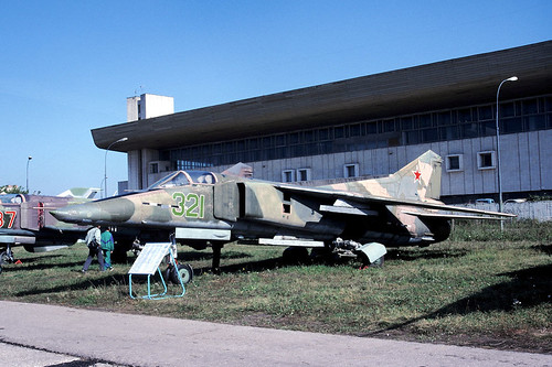 MiG27 321