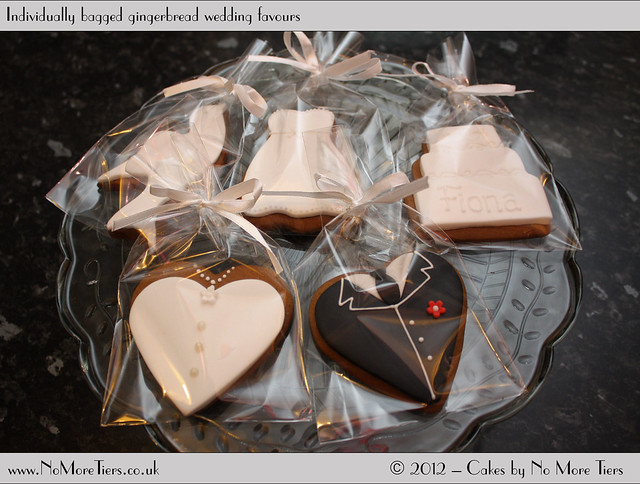 Gingerbread wedding favours selected designs