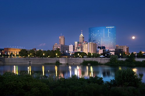 JW Marriott Hotel and Indianapolis skyline (by: Daniel Showalter via The Atlantic Cities)