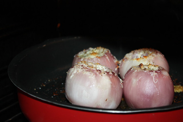 Dimitris' Onions stuffed with cheese