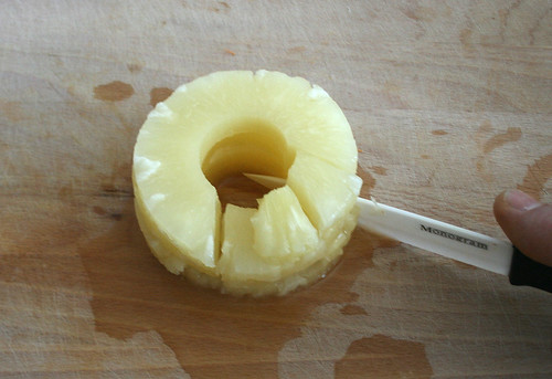 14 - Ananas schneiden / Dice ananas