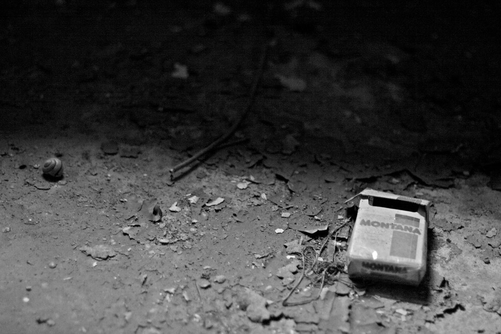 cigarette box Jüterbog black and white