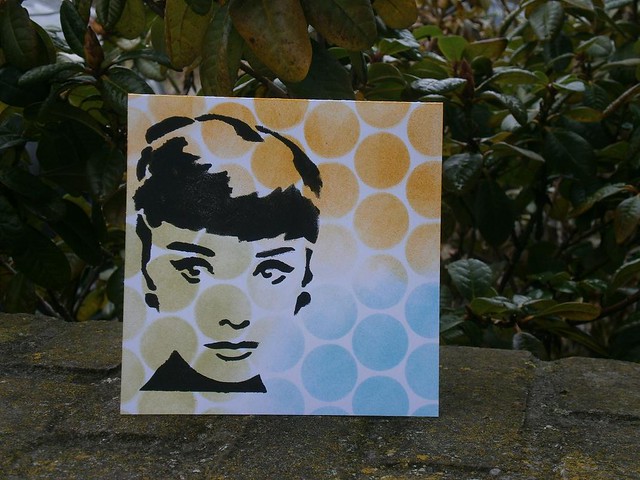 audrey hepburn kaart made a stencil with my silhouette with an image from 