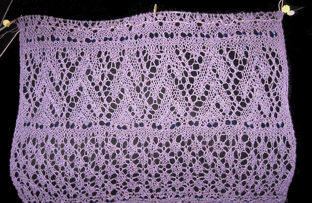 day 4 of knitting lace sampler scarf