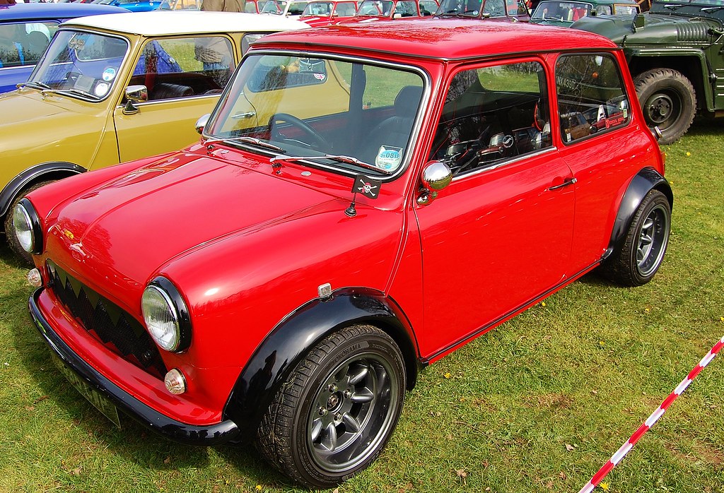 I'm not a big fan of 13 rims on Minis unless they look as hard as