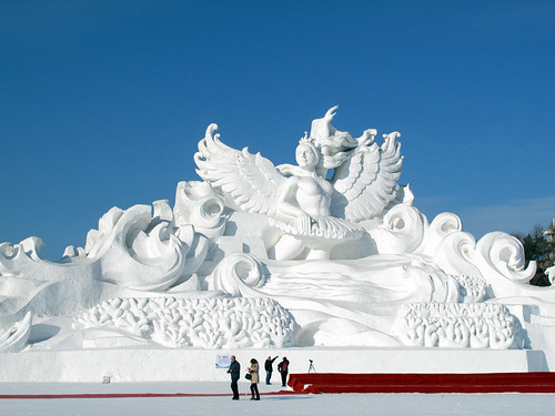 Giant snow sculpture (太阳岛国际雪雕艺术博览会)