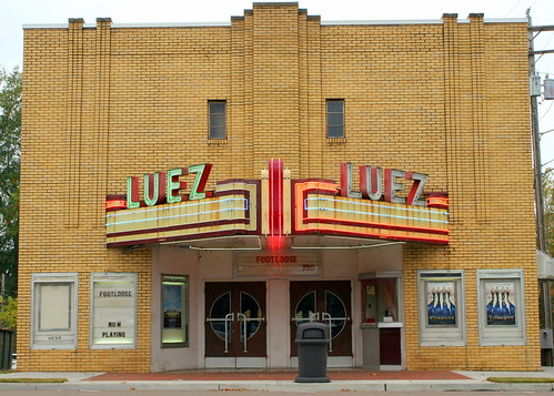 Luez Theater - Bolivar, TN