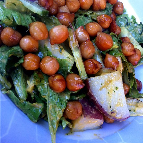 Ranch salad w/red potatoes & smoky chickpeas