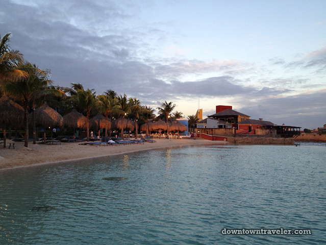 Renaissance Curacao Hotel_Infinity beach sunset