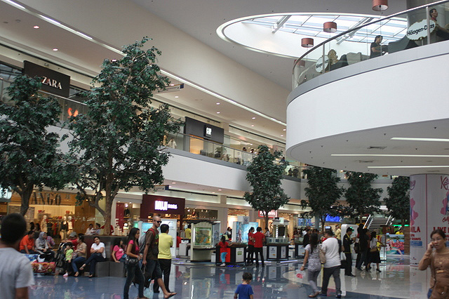 Mall of Asia is the third largest shopping mall in the world!