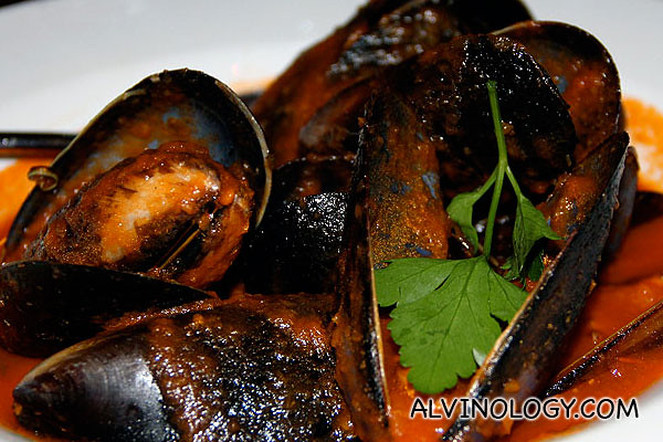 Impepata Di Cozze: Sauteed Mussels in a Delicate Wine and Tomato Broth, Amalfi Style