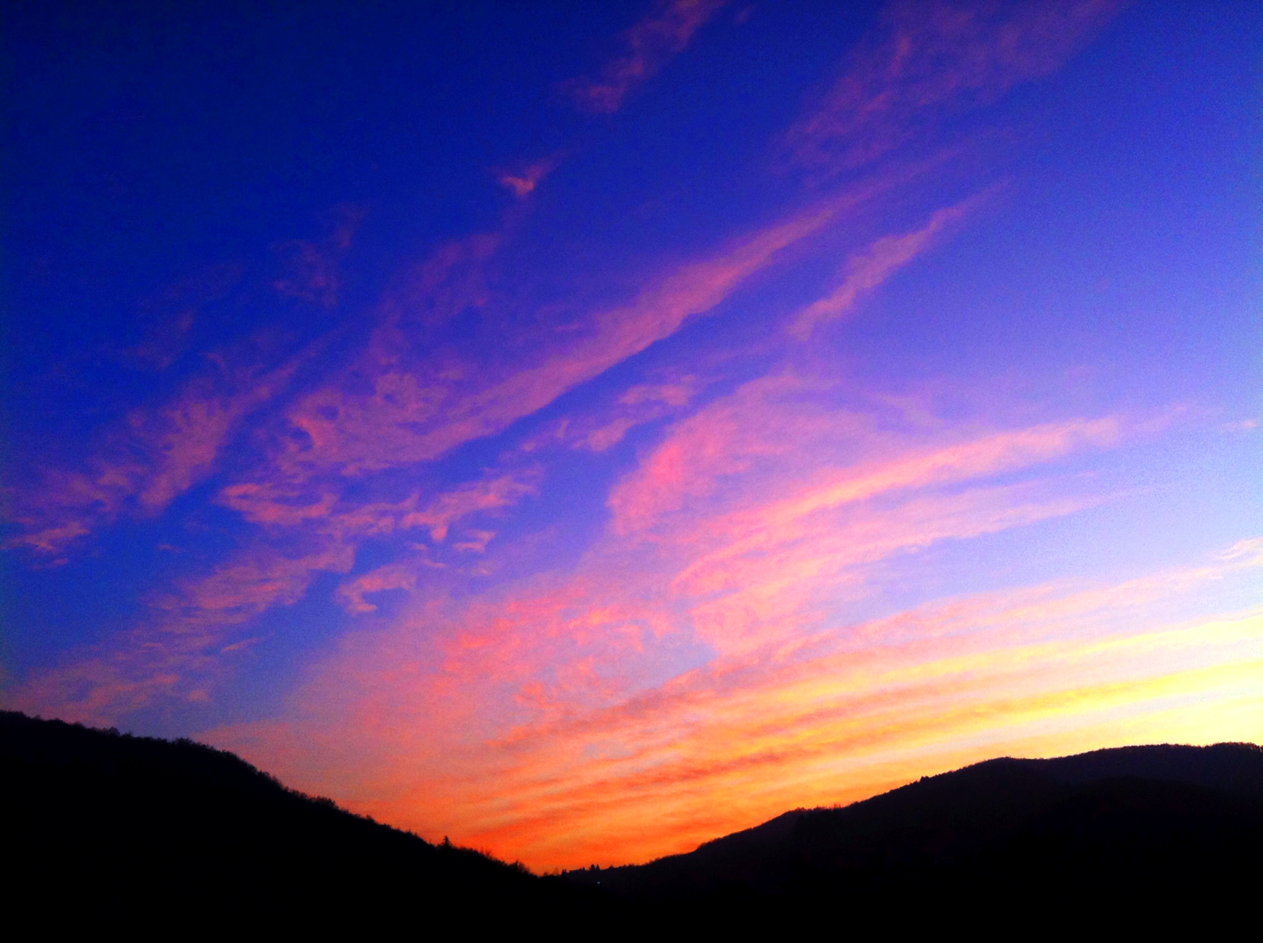 無料写真素材 自然風景 空 朝焼け 夕焼け 雲 風景イタリア画像素材なら 無料 フリー写真素材のフリーフォト