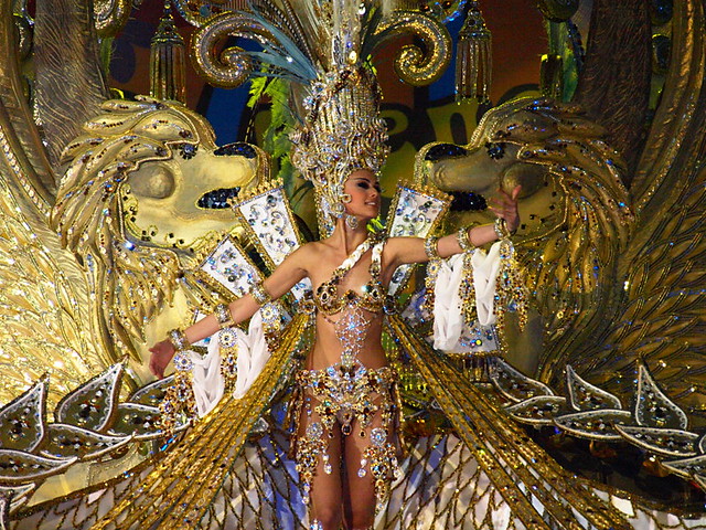 Carmen Gil González wearing Imperio, Santa Cruz Carnival Queen 2012