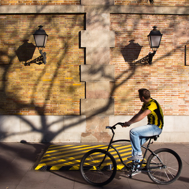 Black and yellow in Barcelona, par Franck Vervial
