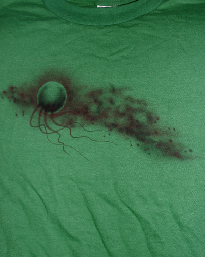 Airbrushed tee, the creeping moon
