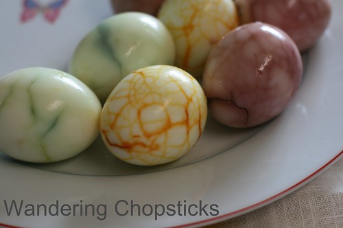 Vegetable-Dyed Crackled Eggs 7