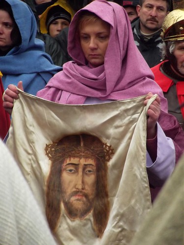 Maria Magdalena ociera twarz Jezusowi