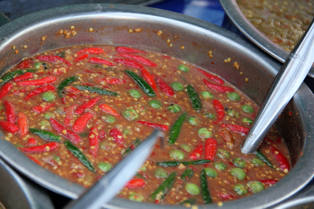 Nam Prik Kaphi (Shrimp Paste Sauce w/ Vegetables) น้ำพริกกะปิ