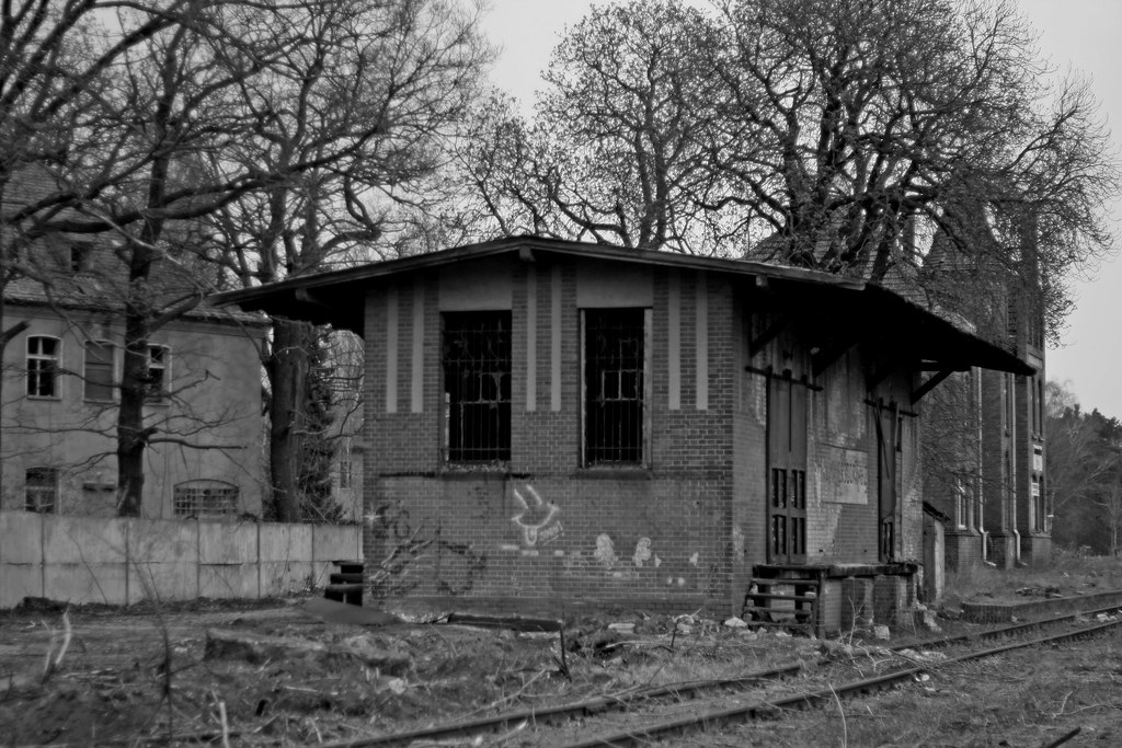 hut Jüterbog black and white