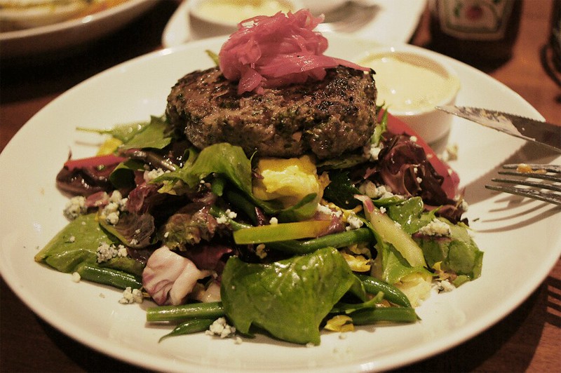 FiveNapkinBurker_lamb_burger_salad