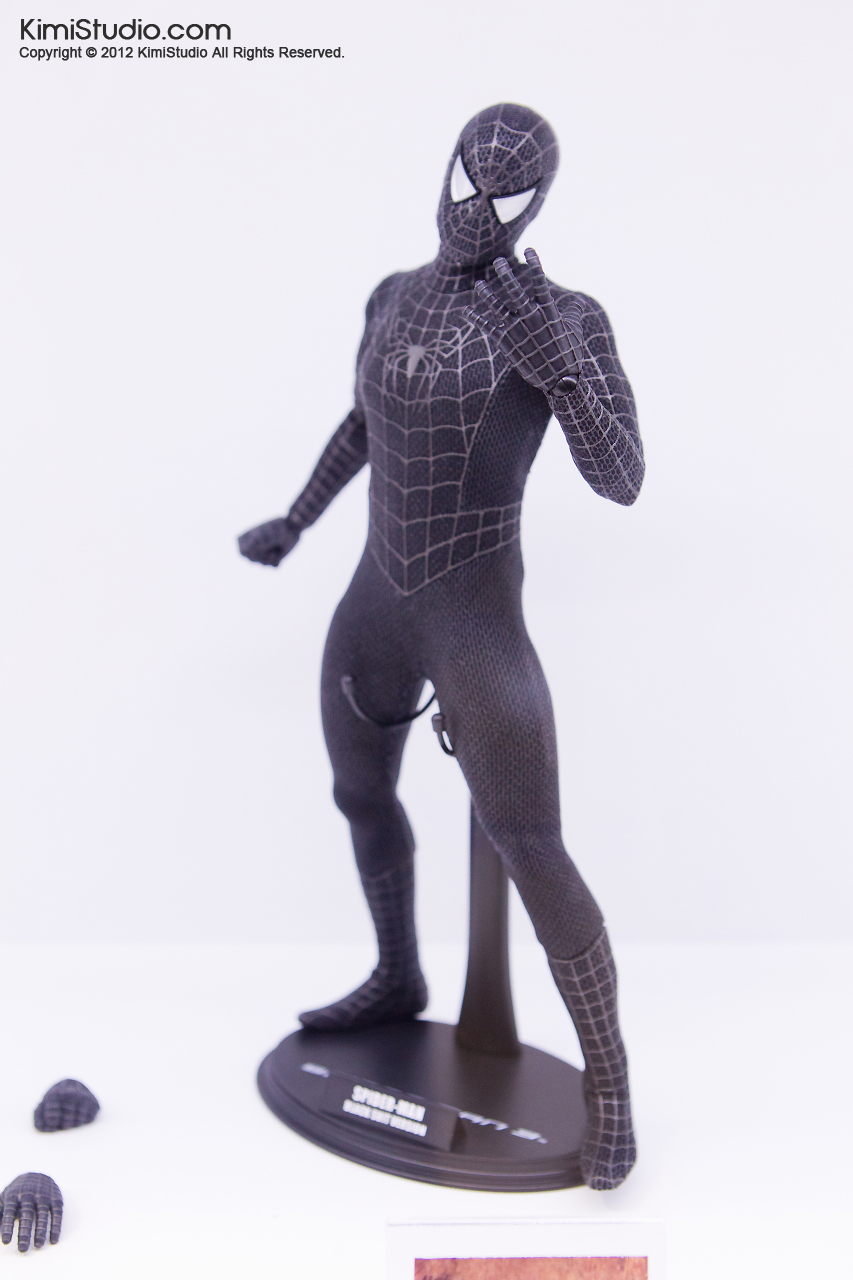 2011.11.12 HOT TOYS-109