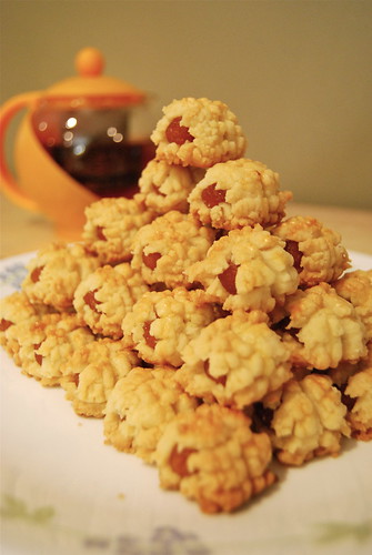 Nyonya Pineapple Cookies by klarmane