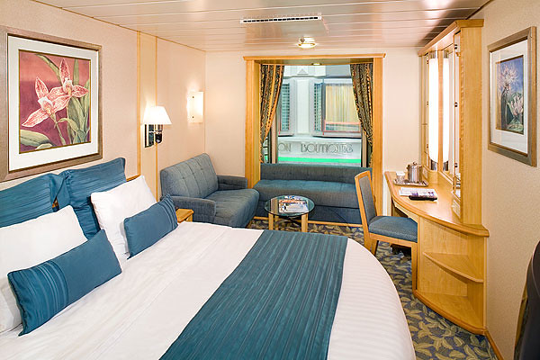 One of the rooms in Voyager of the Seas (image provided by Royal Caribbean International)
