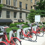 B-cycle stand