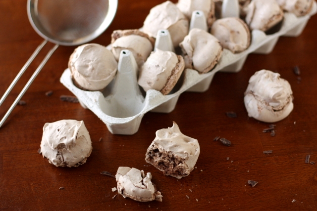 Chewy Chocolate Meringues