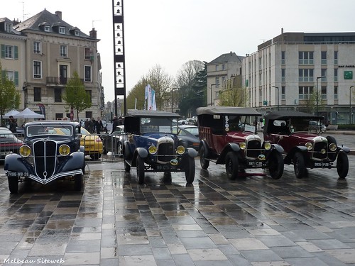 Balade en voitures anciennes Chartres
