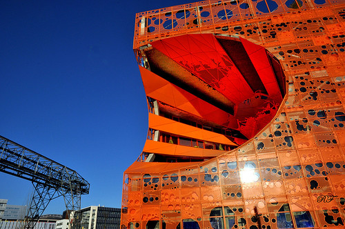 SOPHIE_YOUNG_09.05.2012_Orange_Cube