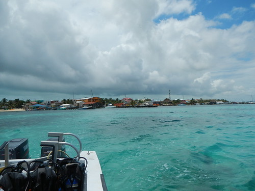 Pulling away from San Pedro, Ambergris Caye