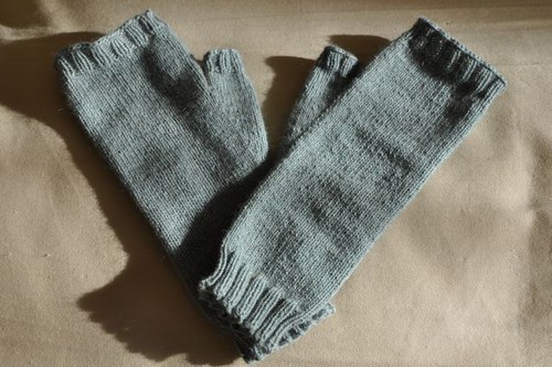 Plain Jhayne mittens.