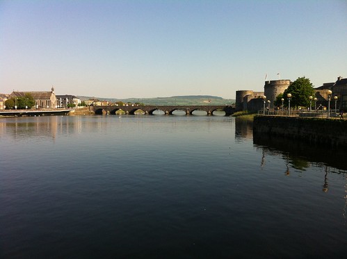 Limerick City - Thomond Bridge by despod