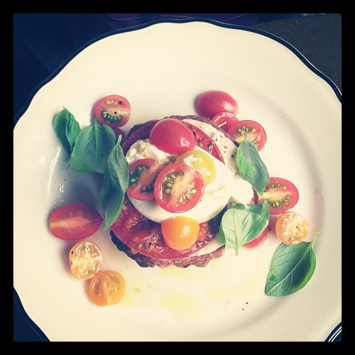 Burrata with cherry tomatoes on a cheesy tart. #food #canadagram